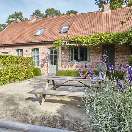 B&B Zinnen En Minnen Herselt Exterior photo