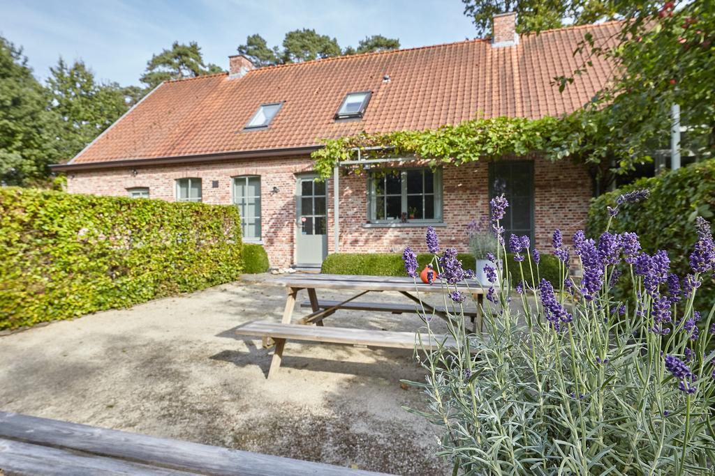 B&B Zinnen En Minnen Herselt Exterior photo